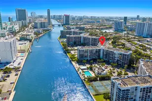 800 Parkview Dr, Hallandale Beach, FL 33009 - Photo 42