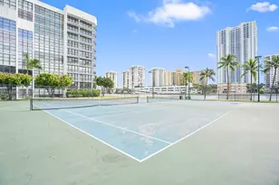 800 Parkview Dr, Hallandale Beach, FL 33009 - Photo 42