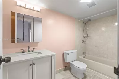 800 Parkview Dr #224, Hallandale Beach, FL 33009 - Photo 20