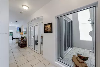 8523 SW 139th Ter, Palmetto Bay, FL 33158 - Photo 4