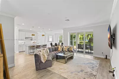 4022 Large Leaf Ln, Hollywood, FL 33021 - Photo 8