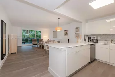 2301 Collins Ave #333, Miami Beach, FL 33139 - Photo 18