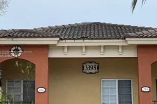 3395 NE 9th St, Homestead, FL 33033 - Photo 2