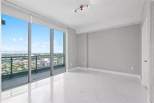 92 SW 3rd St, Miami, FL 33130 - Photo 6