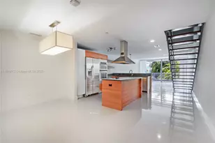 2950 NE 188th St, Aventura, FL 33180 - Photo 10