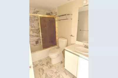 2555 Collins Ave #1910, Miami Beach, FL 33140 - Photo 8