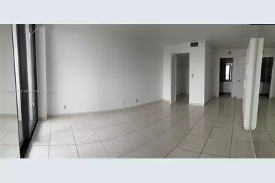 2555 Collins Ave #1910, Miami Beach, FL 33140 - Photo 2
