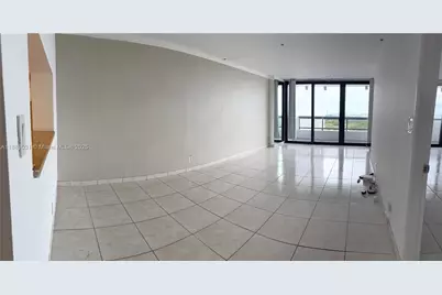 2555 Collins Ave #1910, Miami Beach, FL 33140 - Photo 4