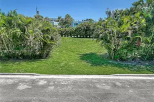 7 Lakeside Palms Ct, Lake Worth, FL 33460 - Photo 14