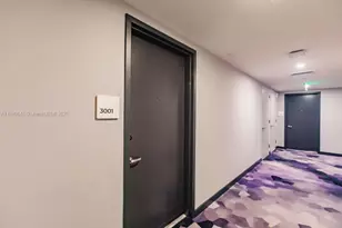 227 NE 2nd St, Miami, FL 33132 - Photo 10