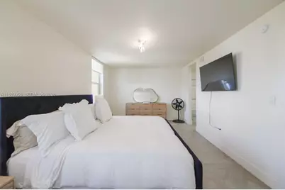 17800 Atlantic Blvd #PH14, Sunny Isles Beach, FL 33160 - Photo 20