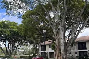 110 Gardens Dr, Pompano Beach, FL 33069 - Photo 4