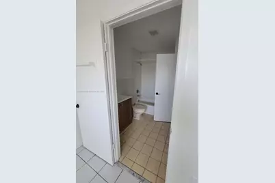 355 E 33rd St #203, Hialeah, FL 33013 - Photo 10