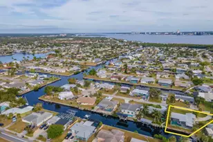 4311 S Atlantic Cir, Fort Myers, FL 33903 - Photo 2