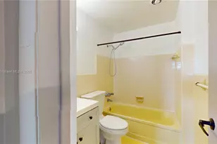 13105 Ixora Ct, North Miami, FL 33181 - Photo 22