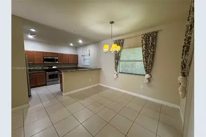 8885 SW 227th Ter, Cutler Bay, FL 33190 - Photo 8