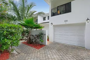 6345 Maynada St, Coral Gables, FL 33146 - Photo 2