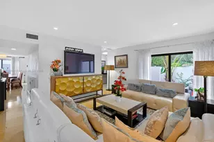 6345 Maynada St, Coral Gables, FL 33146 - Photo 8