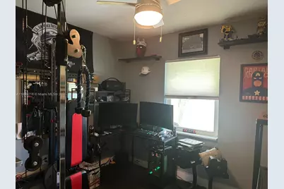 651 E 38th St, Hialeah, FL 33013 - Photo 26