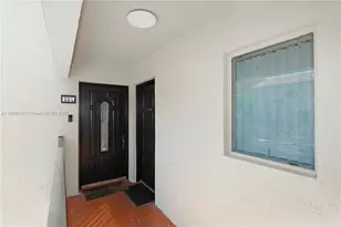 5530 W 26th Ct, Hialeah, FL 33016 - Photo 4