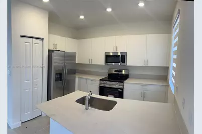 2451 SE 28th St #2451, Homestead, FL 33035 - Photo 6