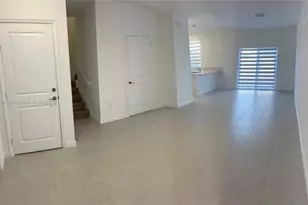 2451 SE 28th St, Homestead, FL 33035 - Photo 4