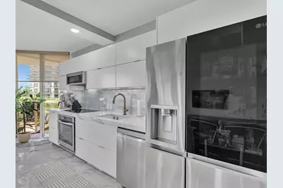 20191 E Country Club Dr #511, Aventura, FL 33180 - Photo 12