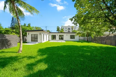 2530 SW 19th Ave, Miami, FL 33133 - Photo 2