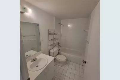 8019 Lake Dr #102, Doral, FL 33166 - Photo 8