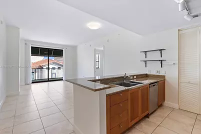 55 Merrick Way #814, Coral Gables, FL 33134 - Photo 2
