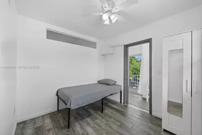 2858 Pine Tree Dr #5, Miami Beach, FL 33140 - Photo 14