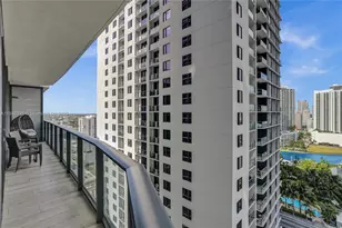 55 SW 9th St, Miami, FL 33130 - Photo 30