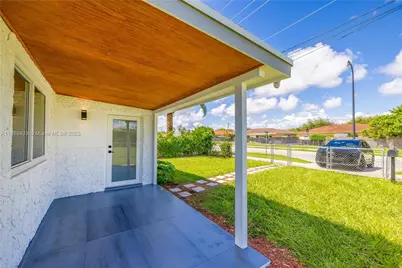 12220 SW 216th St, Miami, FL 33170 - Photo 2