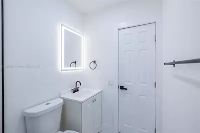 12220 SW 216th St, Miami, FL 33170 - Photo 8