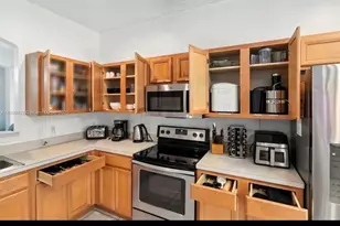 8520 Sunrise Key Dr, Kissimmee, FL 34747 - Photo 4