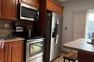 1813 SW 107th Ave, Miami, FL 33165 - Photo 4