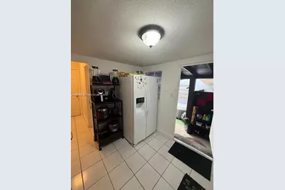 276 E 12th St, Hialeah, FL 33010 - Photo 22