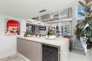 1040 Biscayne Blvd, Miami, FL 33132 - Photo 12
