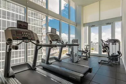 1040 Biscayne Blvd #4207, Miami, FL 33132 - Photo 46