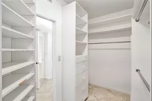 20281 E Country Club Dr, Aventura, FL 33180 - Photo 16