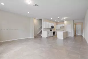 2108 N Appleton Cir N, Oakland Park, FL 33309 - Photo 6