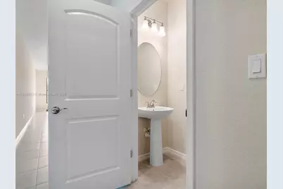 2108 N Appleton Cir N, Oakland Park, FL 33309 - Photo 32