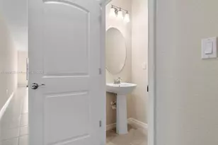 2108 N Appleton Cir N, Oakland Park, FL 33309 - Photo 32