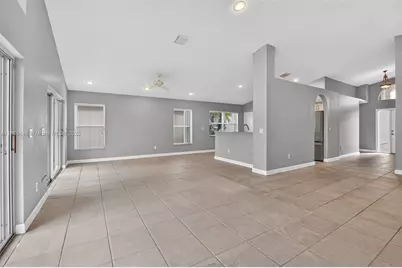 8895 Harrods Dr, Boca Raton, FL 33433 - Photo 10