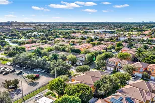 8450 NW 113th Passage, Doral, FL 33178 - Photo 32