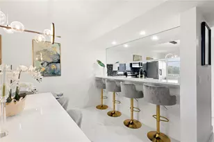 3635 Whitehall Dr, West Palm Beach, FL 33401 - Photo 6