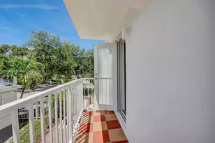 570 NE 68th St, Miami, FL 33138 - Photo 16