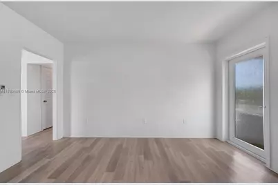 570 NE 68th St, Miami, FL 33138 - Photo 12