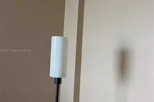 11930 N Bayshore Dr, North Miami, FL 33181 - Photo 30