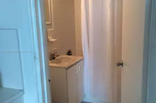 6345 Collins Ave, Miami Beach, FL 33141 - Photo 26